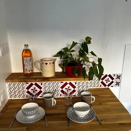 Ravissante Avec Jacuzzi 盖亚克