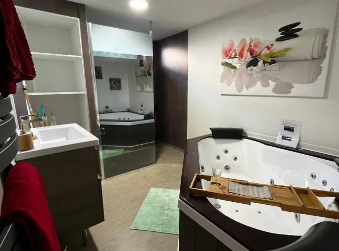 Daire Ravissante Avec Jacuzzi